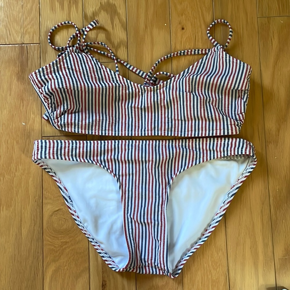 This bikini set is super cute and would be great for the pool,beach,or lake!